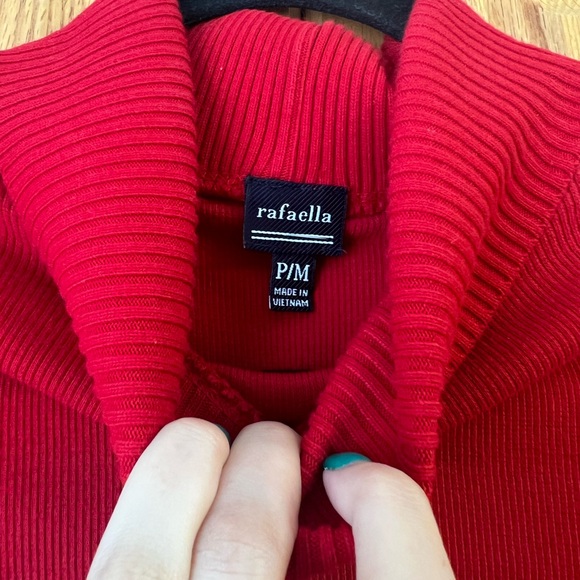 Red Fitted Turtleneck - Picture 2 of 2